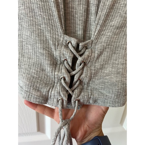 Dee Elly Ribbed Top - Picture 3 of 6